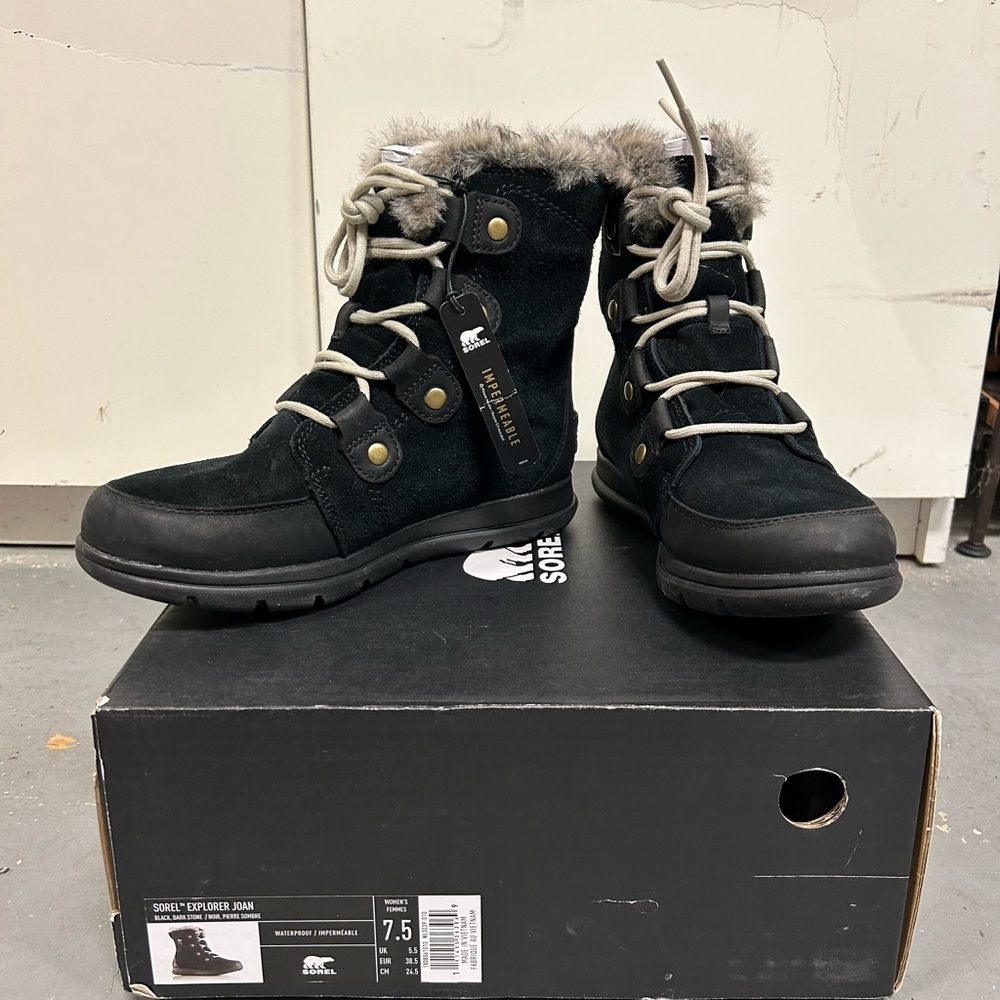 NEW Sorel Women's Explorer Joan, Black Suede Snow Boots, Size 7.5 M
